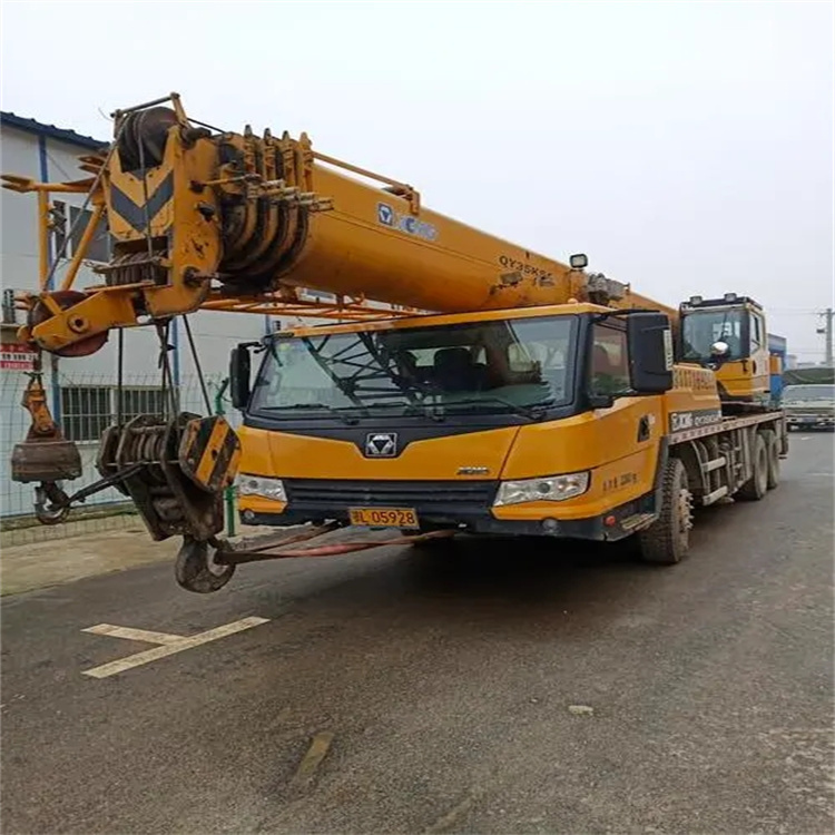 汉南吊车出租保险：全面覆盖，安全无忧