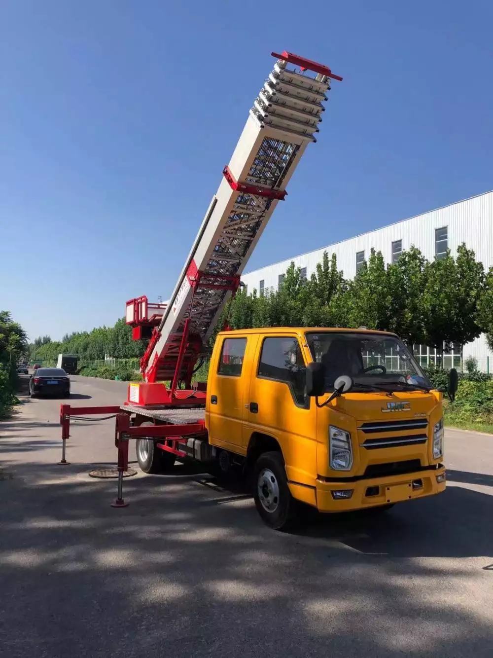 汉南附近的云梯车出租服务：轻松解决高空作业需求